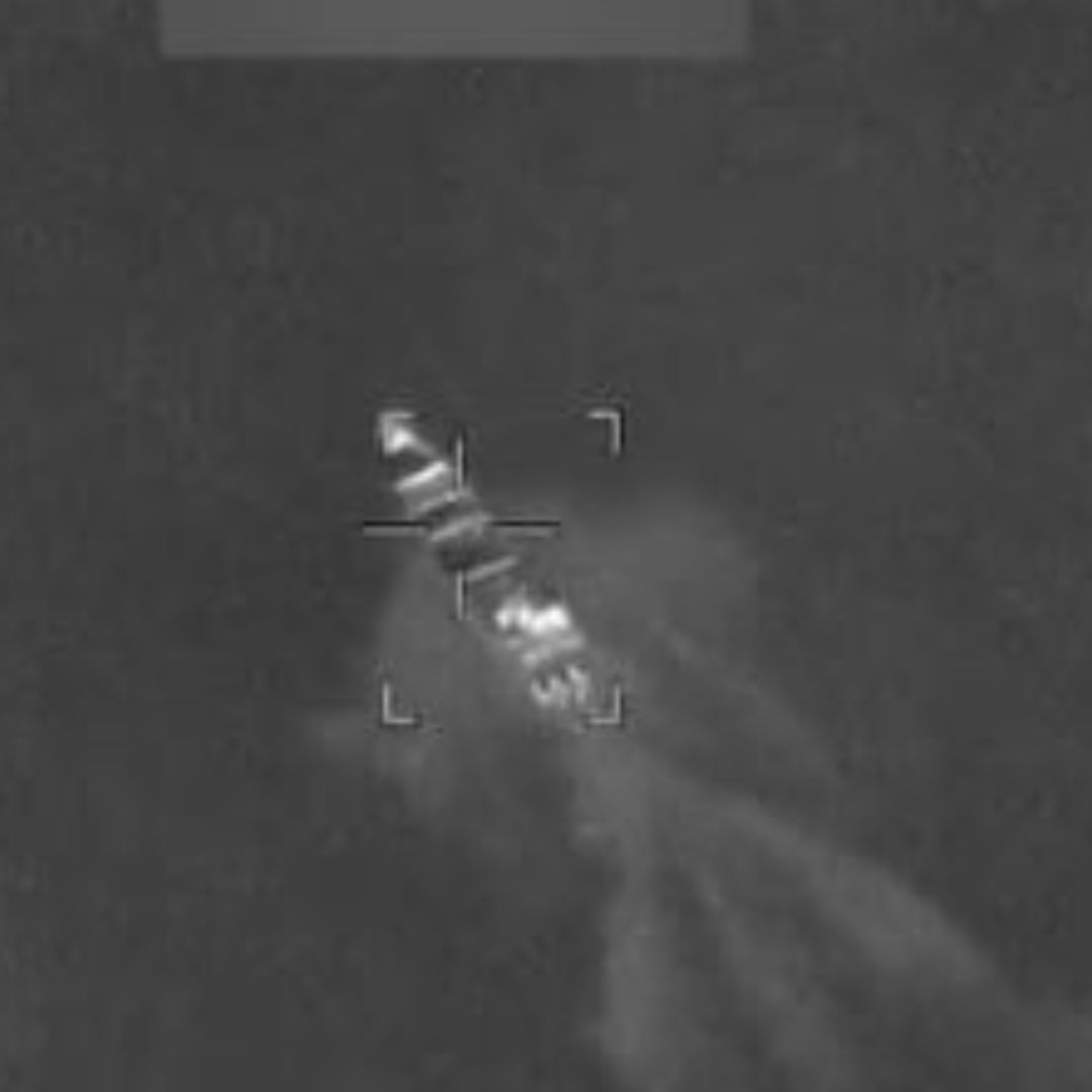 Momento en que EUA dirige otro ataque a una lancha en el Pacífico. Foto: Captura de pantalla X @@Southcom