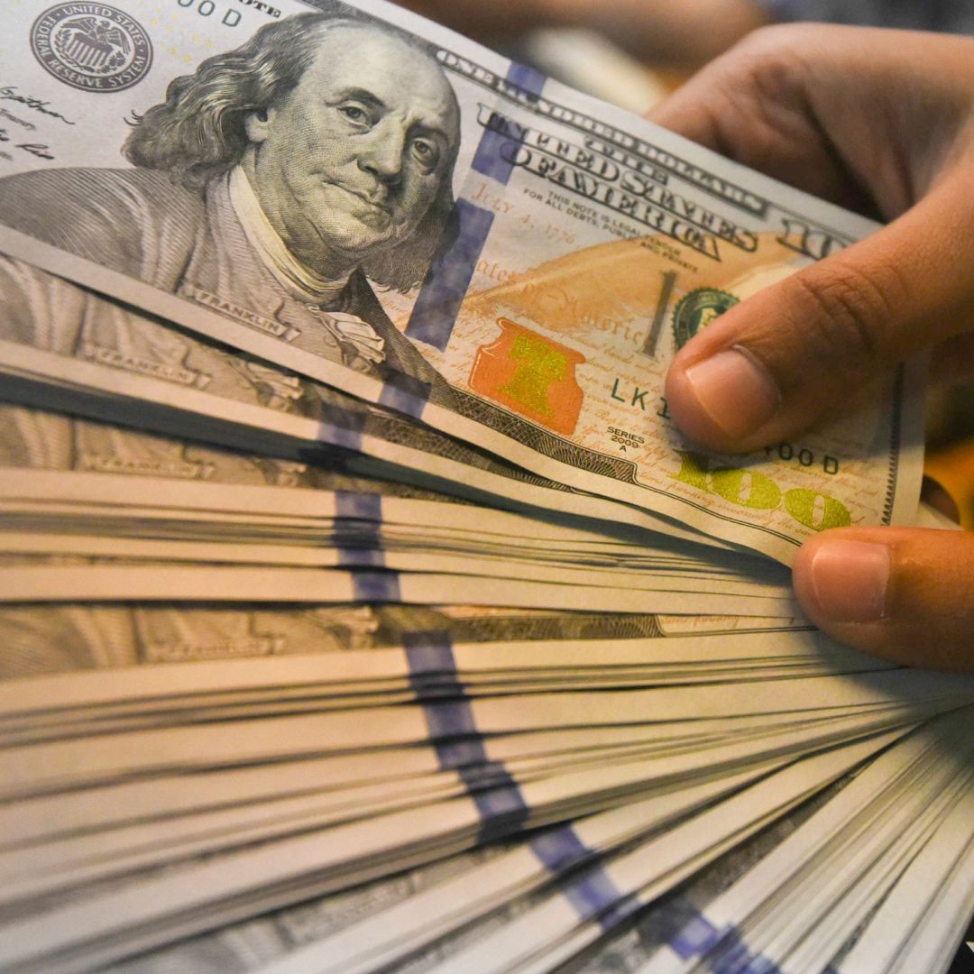 Billetes de 100 dólares