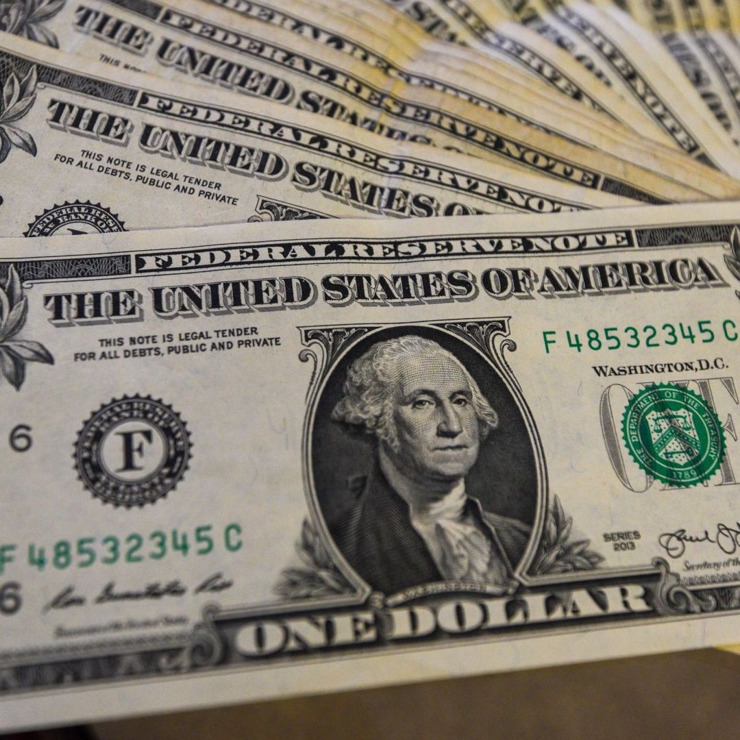 Fajo de billetes de un dólar