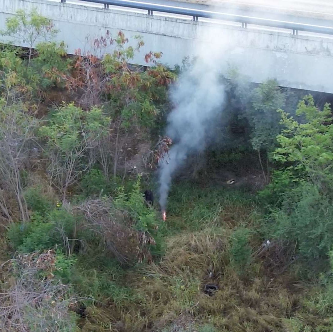 Hombre intenta incendiar Río Santa Catarina
