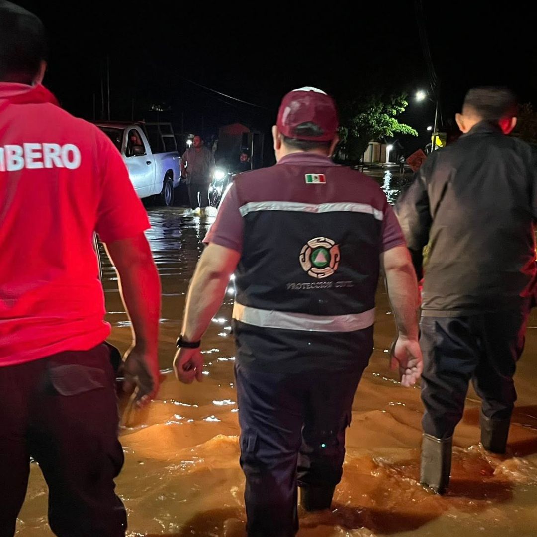 Elementos de Protección Civil de Campeche revisan inundaciones