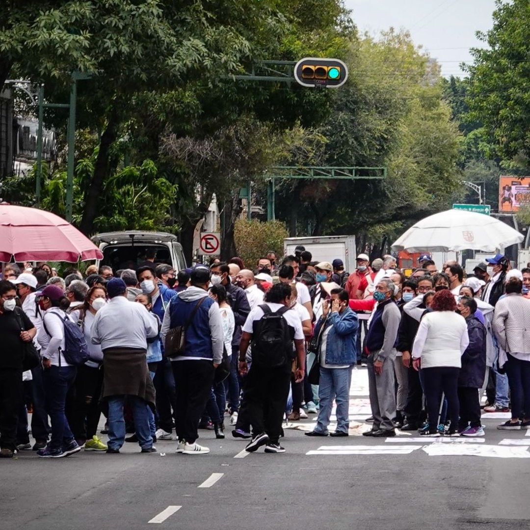 Protesta de trabajadores de la Secretaría de Cultura