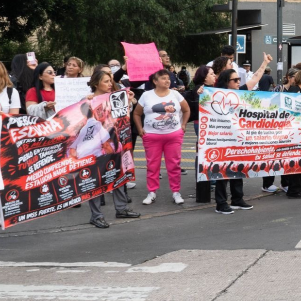 Protesta de trabajadores del IMSS
