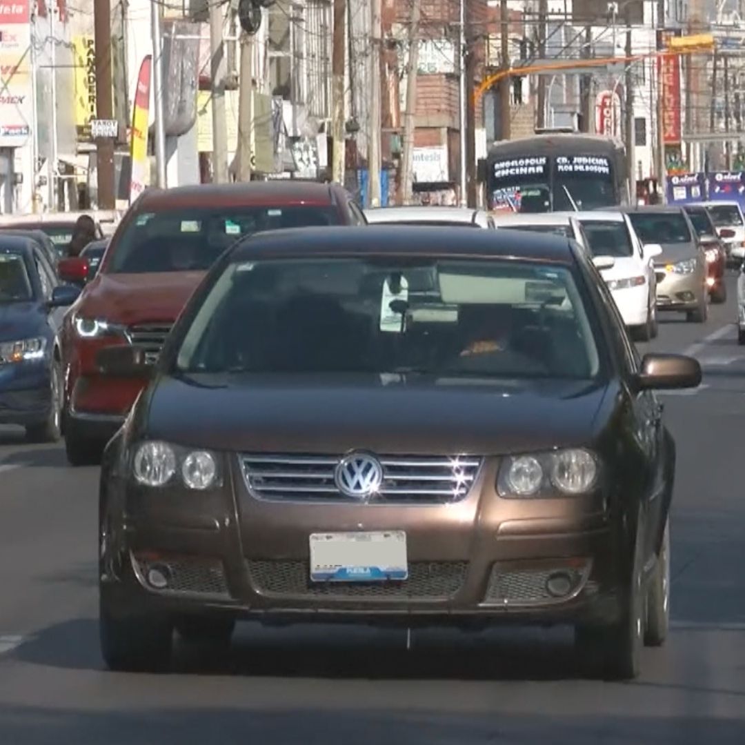 Trámites vehiculares en Puebla tendrán descuentos por programa 'Ponte al Día'.