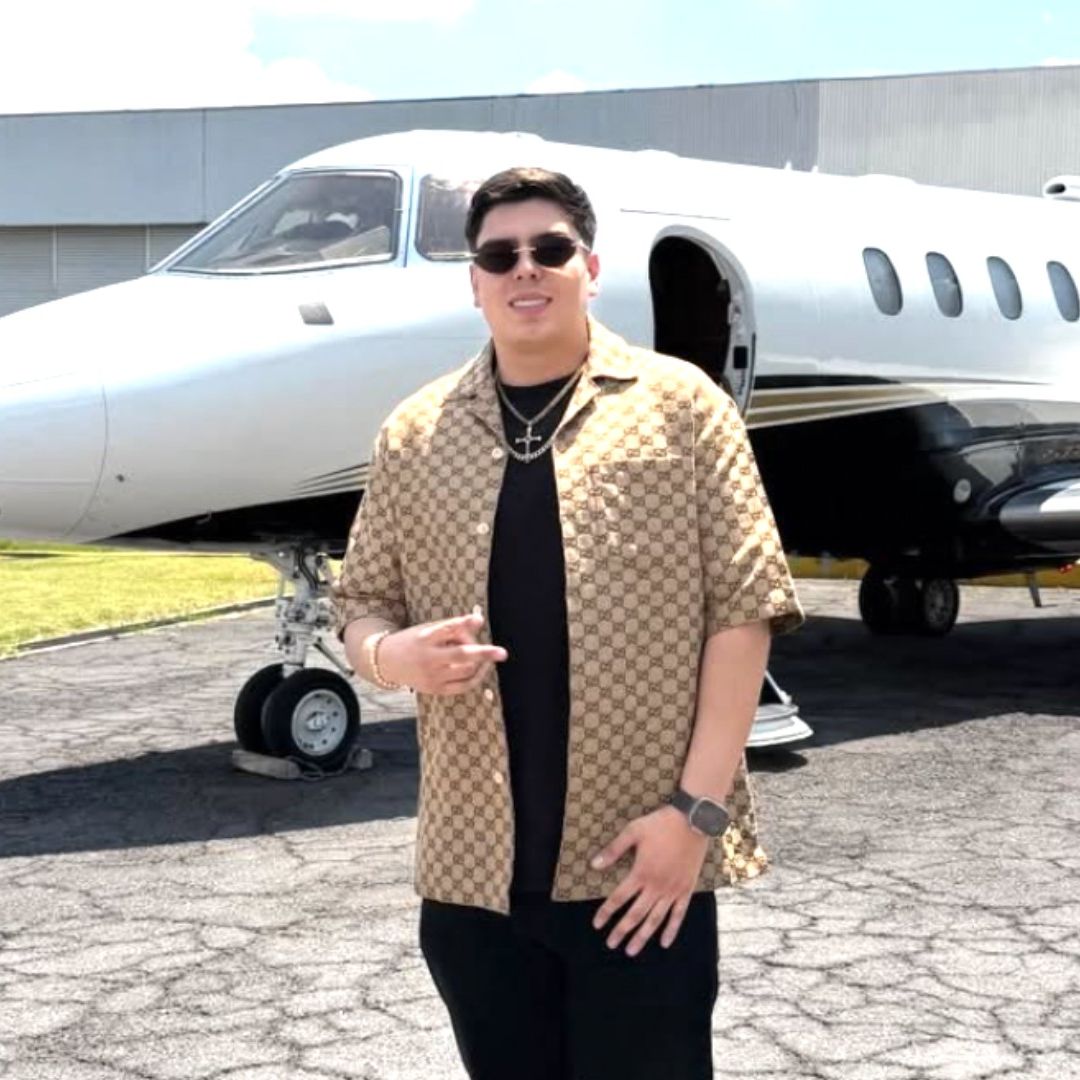 Conoce Quién Es el Esposo de Karely Ruiz Jhon Echeverry