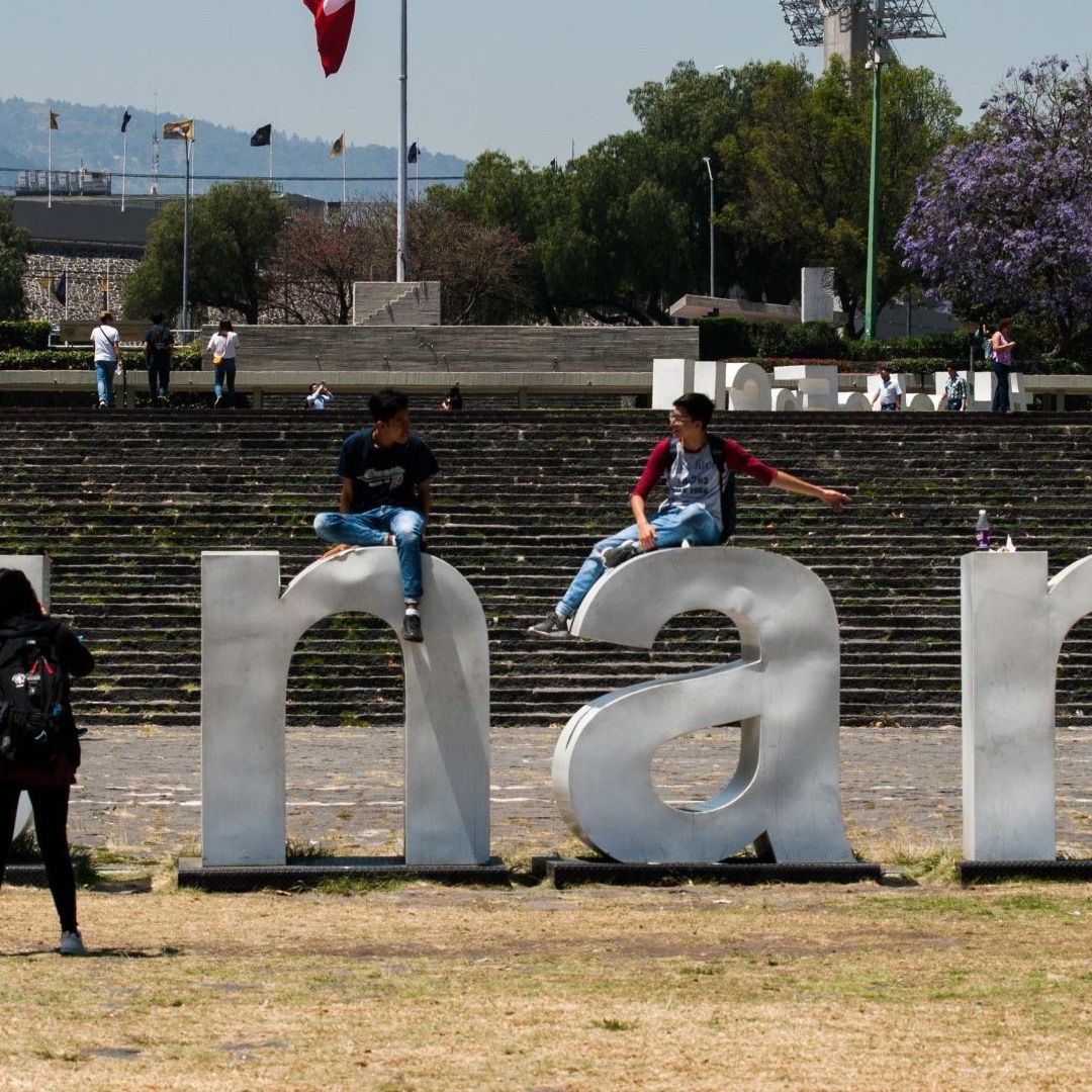 Jovenes en Ciudad Universitaria