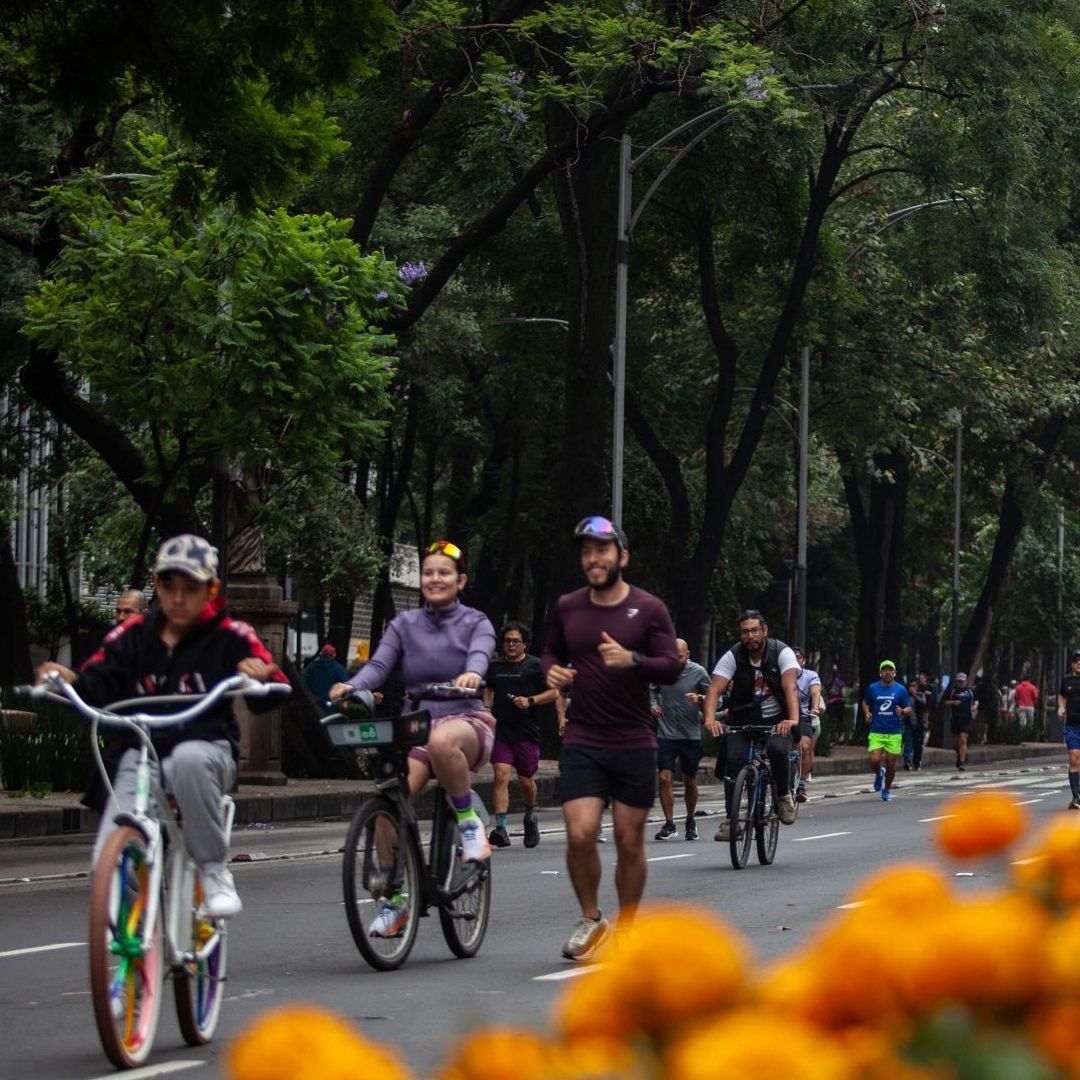 Paseo ciclista en Reforma, CDMX