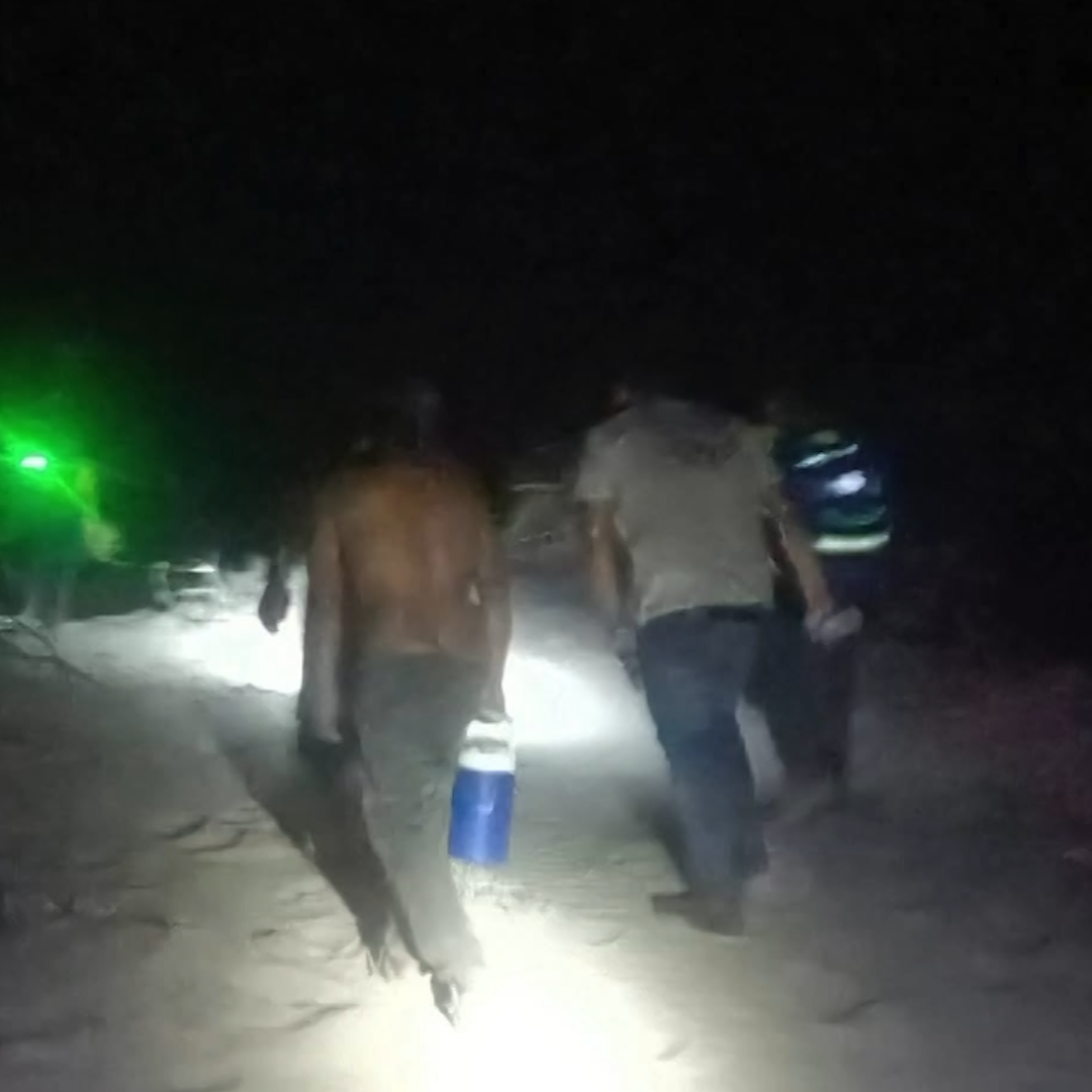 Rescatan a Tres Personas Varadas en Zona Desértica de San Felipe, BC