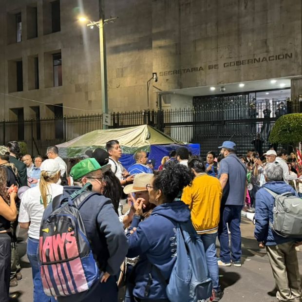 Los trabajadores del IMSS se reunieron en la Secretaría de Gobernación