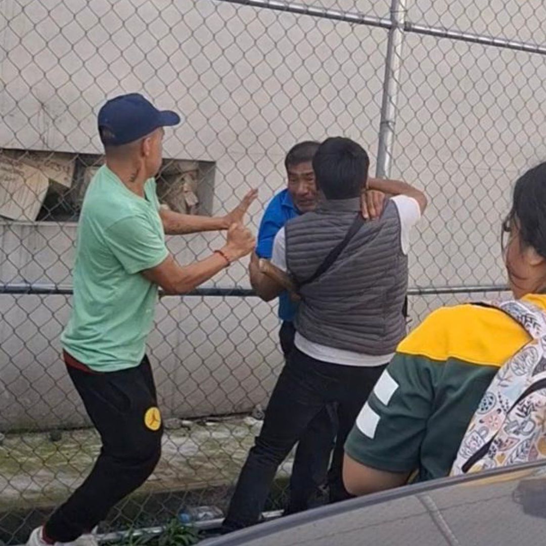 Riña de colectivos afuera del Reclusorio Oriente