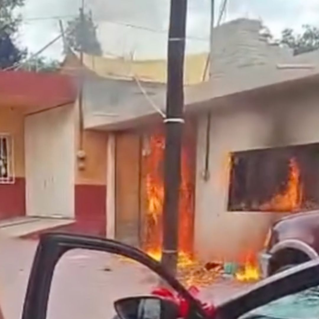 Riña Conflicto Detenidos Vehículos Dañados Incendio Vivienda Colonia Centro Tepeyanco Tlaxcala