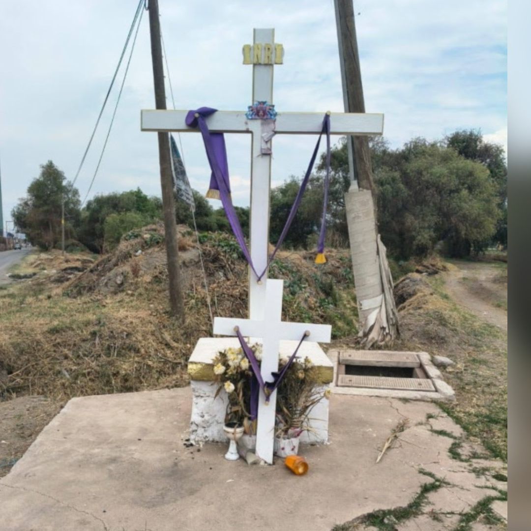 Las piezas habían sido arrancadas de las tumbas del camposanto.