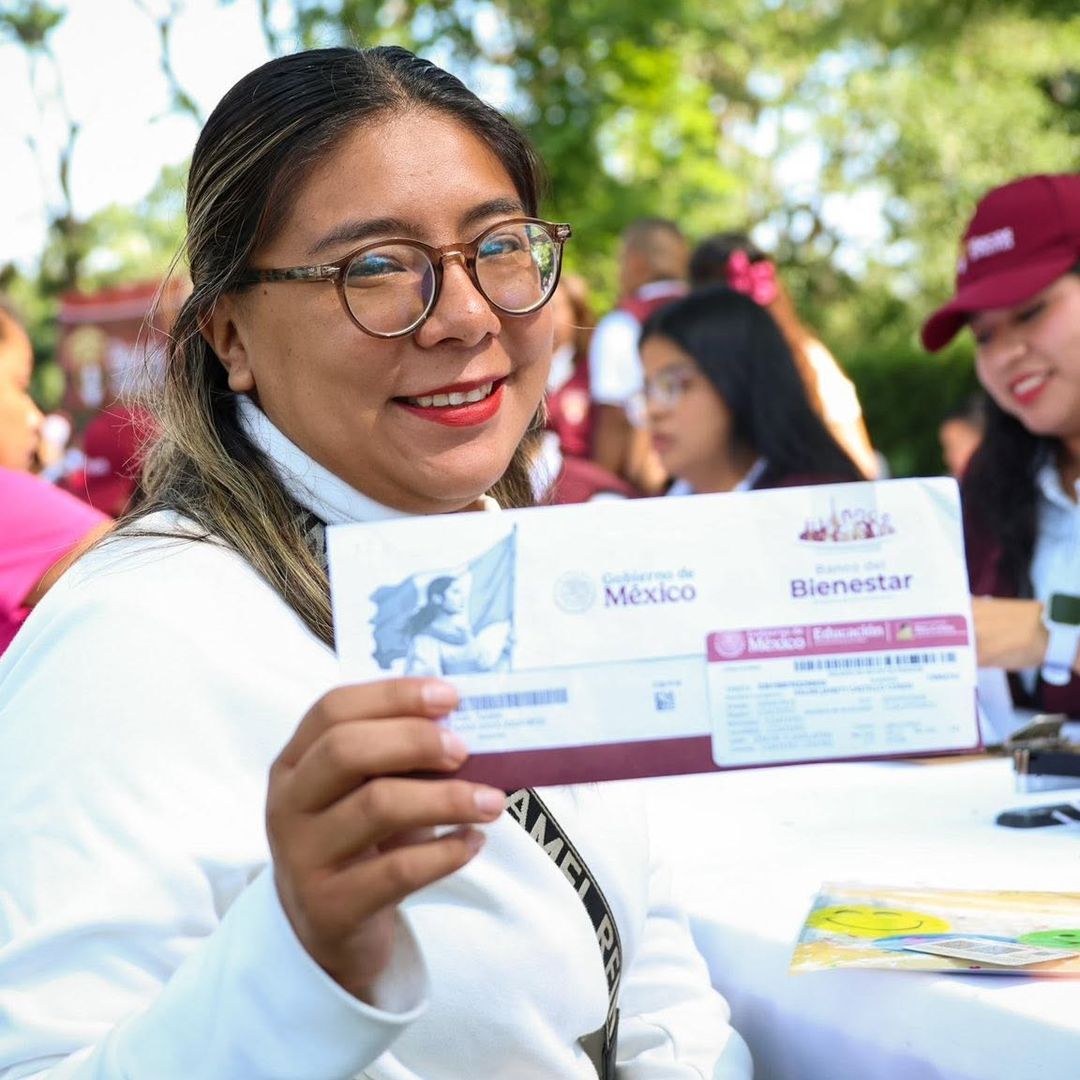 Checa Si Se Puede Retirar Dinero de la Tarjeta Beca Rita Cetina en Cualquier Banco