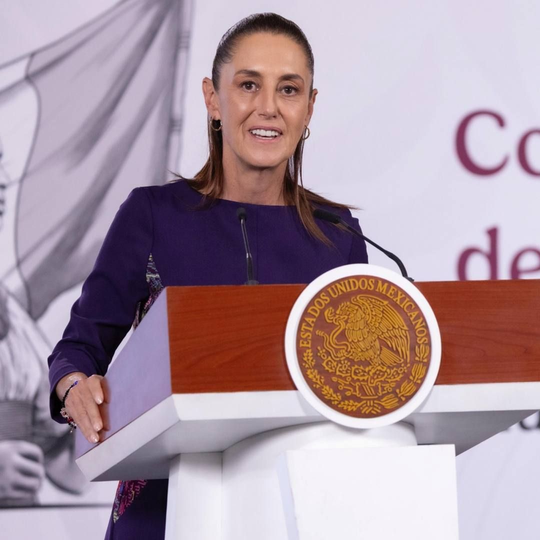 Claudia Sheinbaum durante conferencia de prensa en Palacio Nacional.