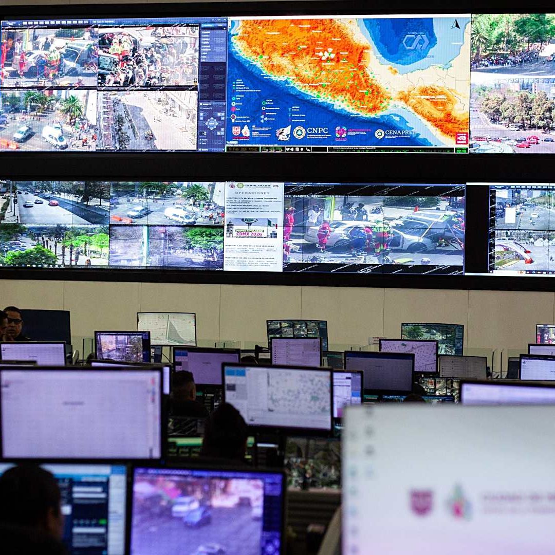 Monitoreo en el C5 durante el primer simulacro del año en la CDMX, en febrero 2026. Foto: Cuartoscuro | Archivo