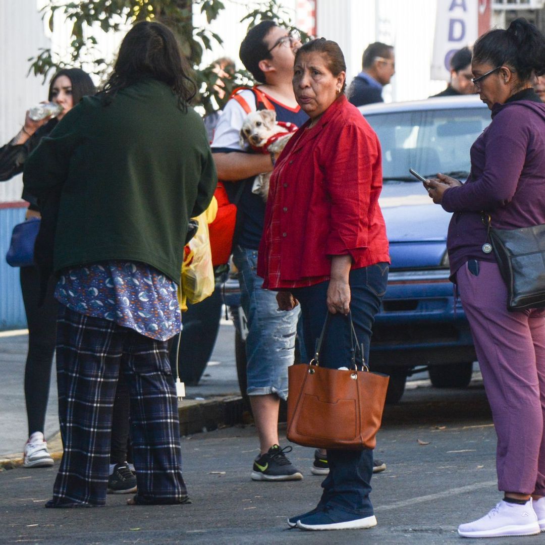Evacuación por sismo en México