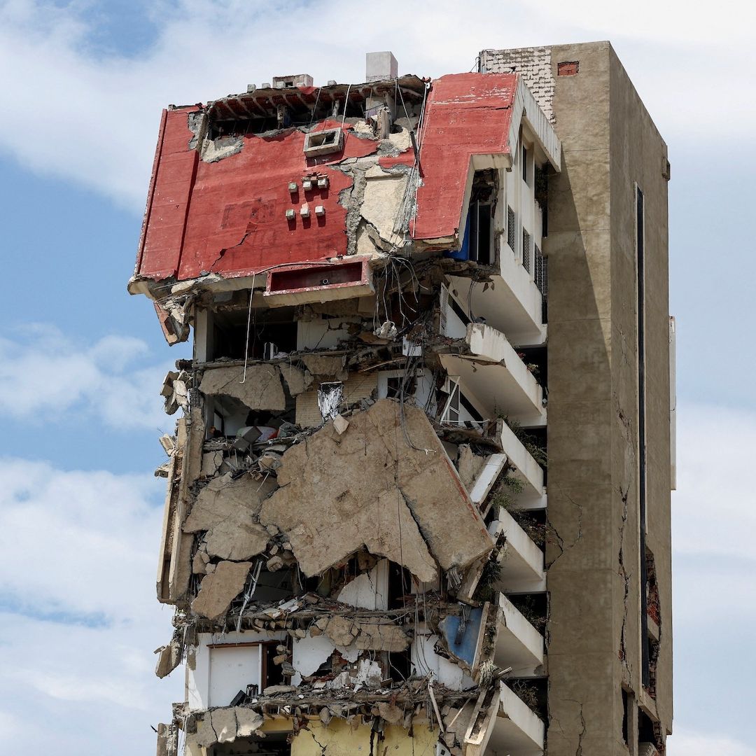 Edificio dañado en Venezuela