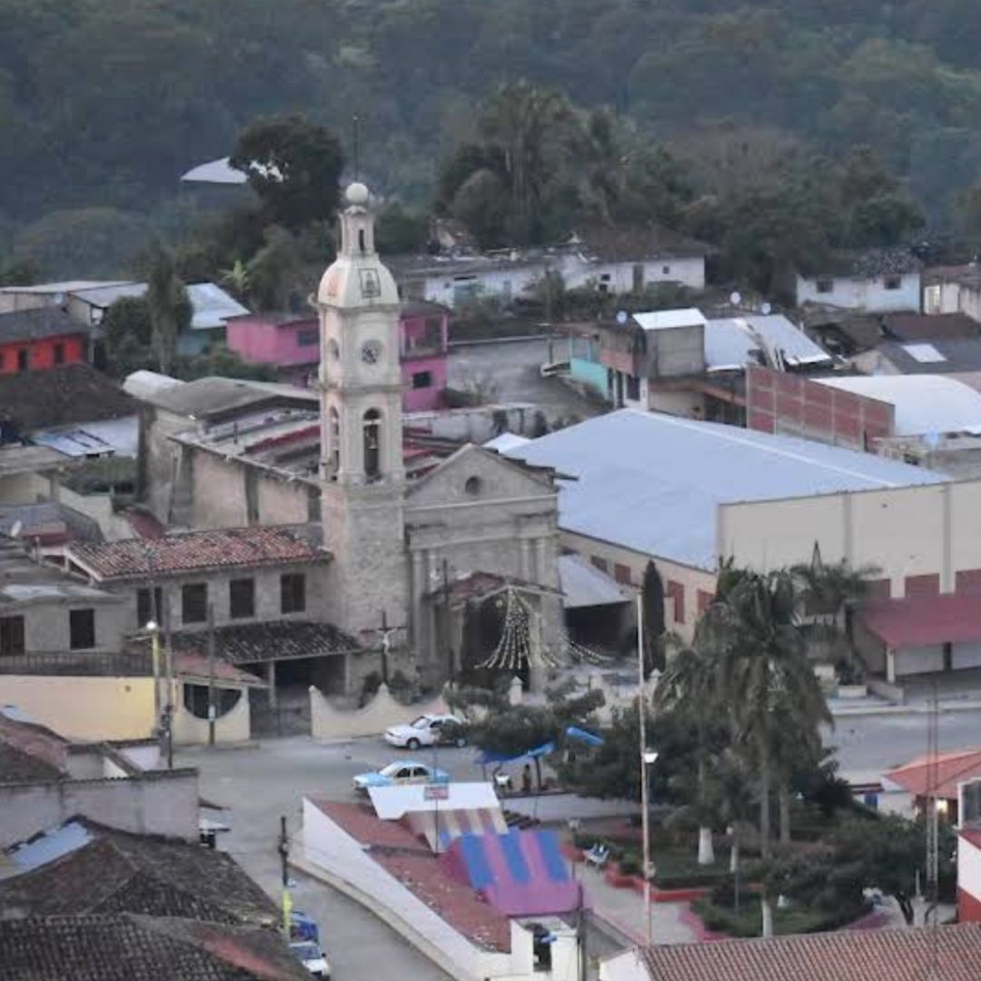 Dos mujeres localizadas sin vida en Tenampulco, Puebla.