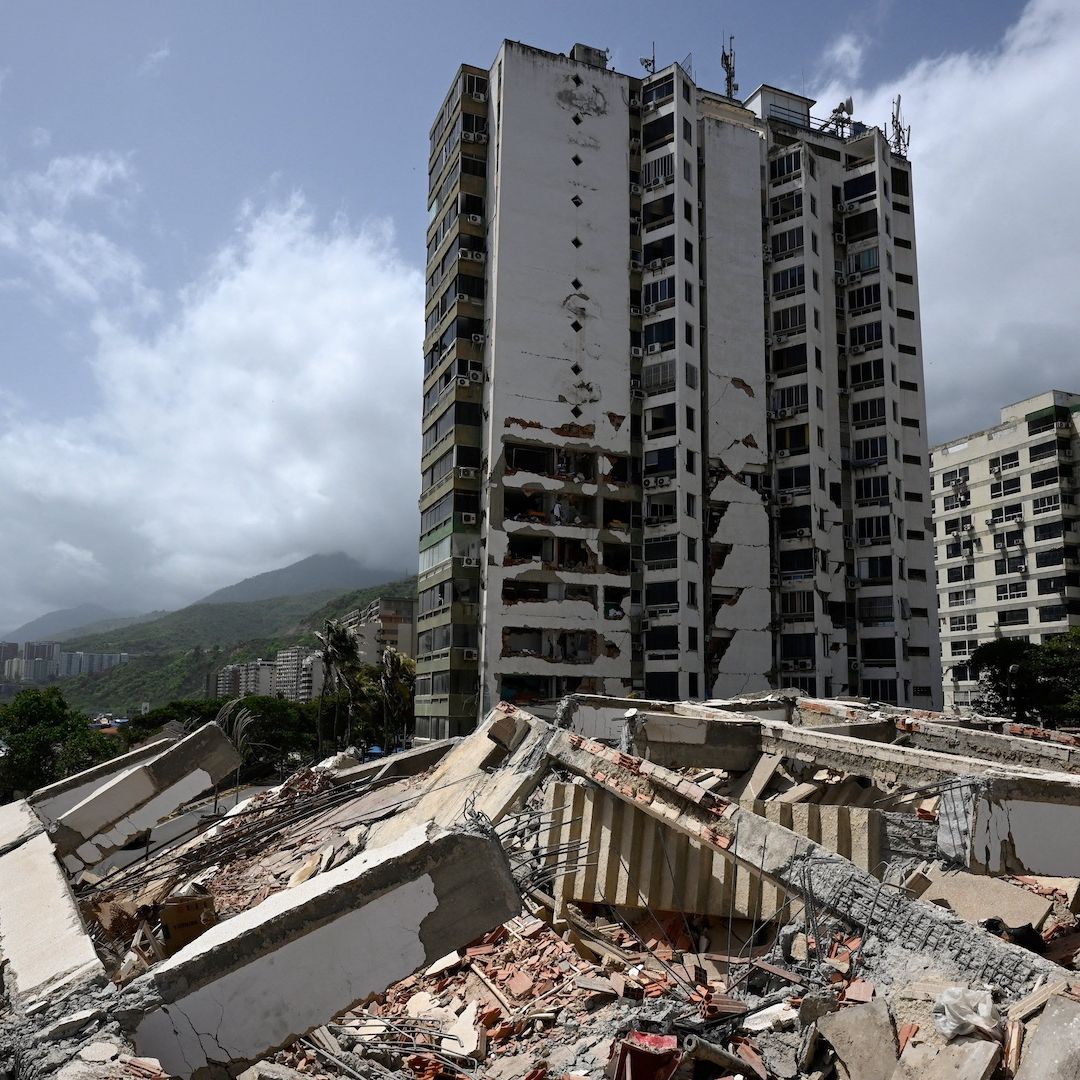 Edificios destruidos en La Guaira, Venezuela