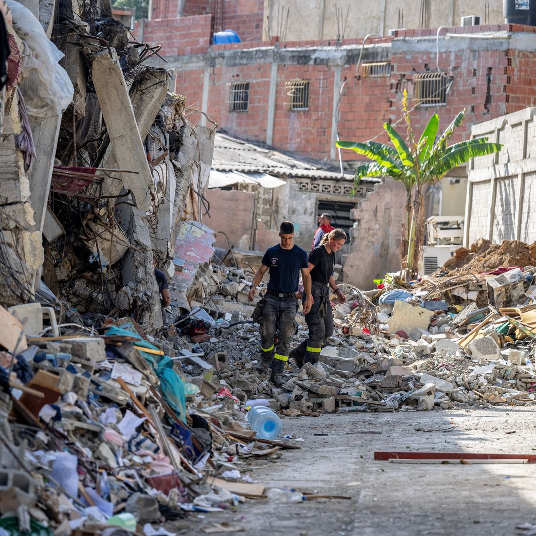 Derrumbes en La Guaira por los terremotos en Venezuela.