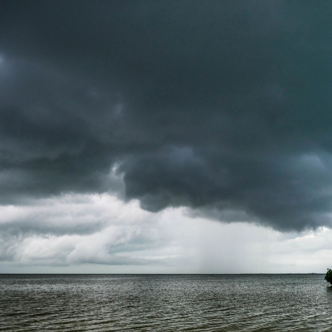 Cielo nublado previo a tormenta en Quintana Roo en enero 2025