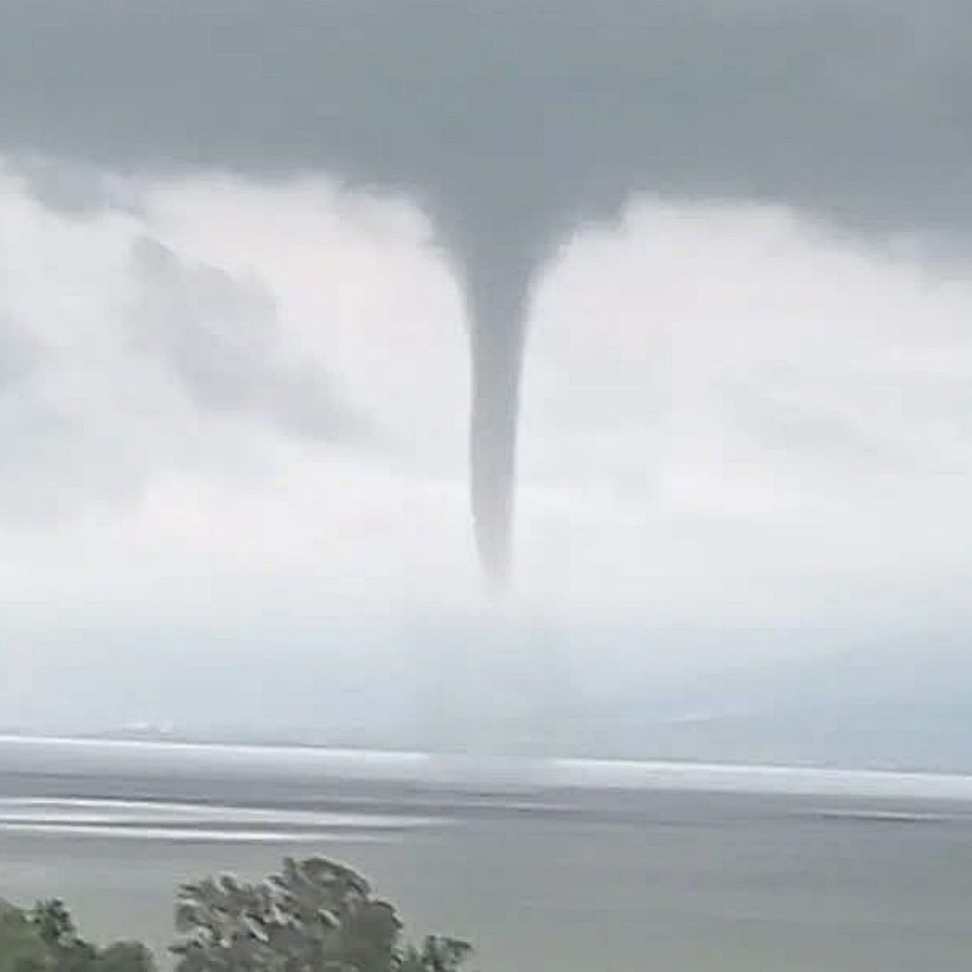 Tromba marina detectada sobre el Lago de Chapala. Foto: X @Protección Civil Jalisco