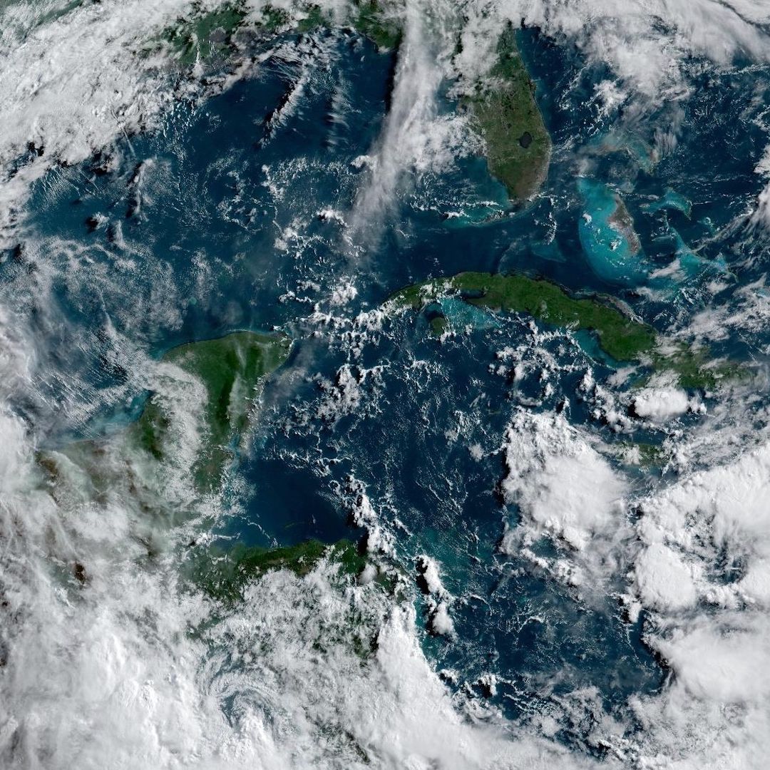 Vista satelital de Cuba y México