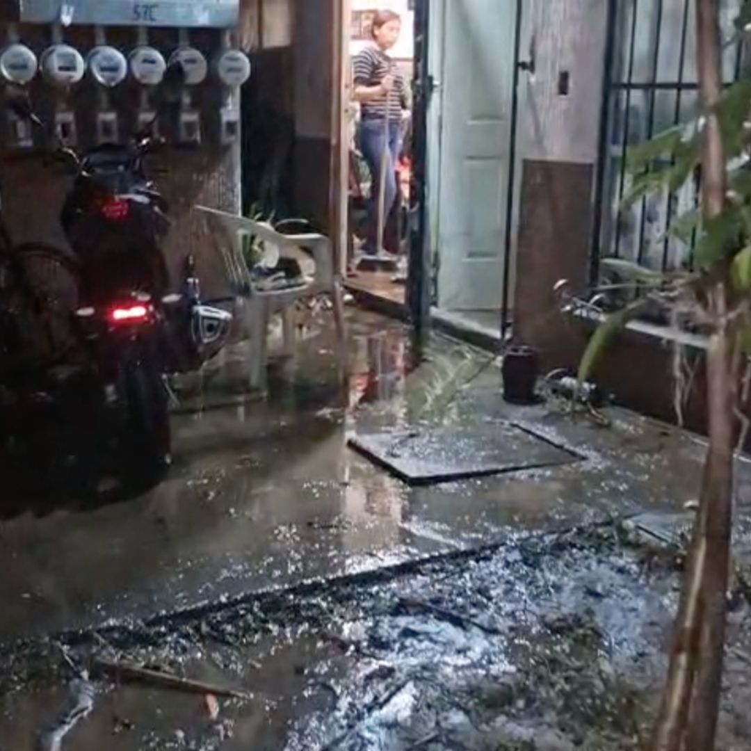 Desborde de Río en Coatepec, Veracruz, Provoca Afectaciones a las Viviendas de los Habitantes