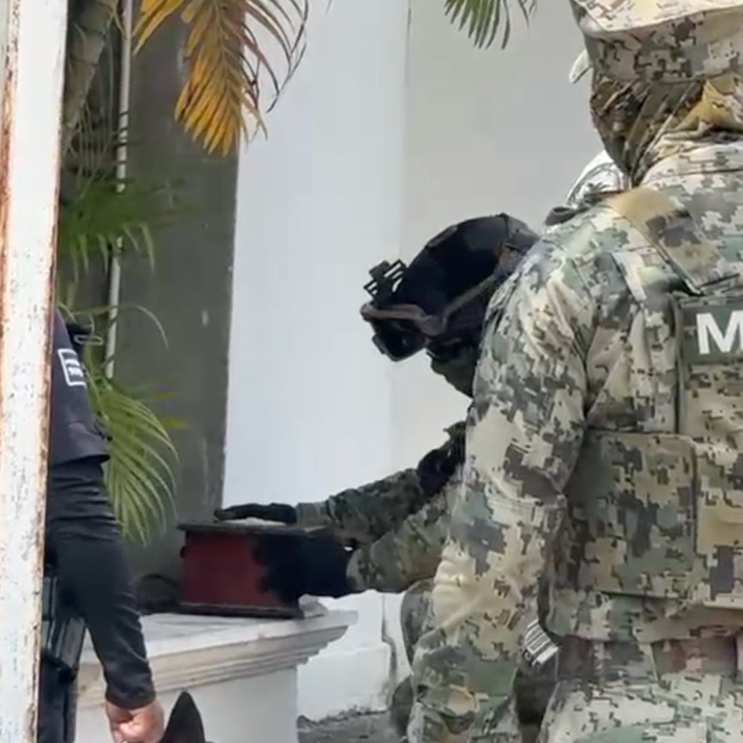 urna con cenizas en iglesia provoca movilización en iglesia de Tuxpan