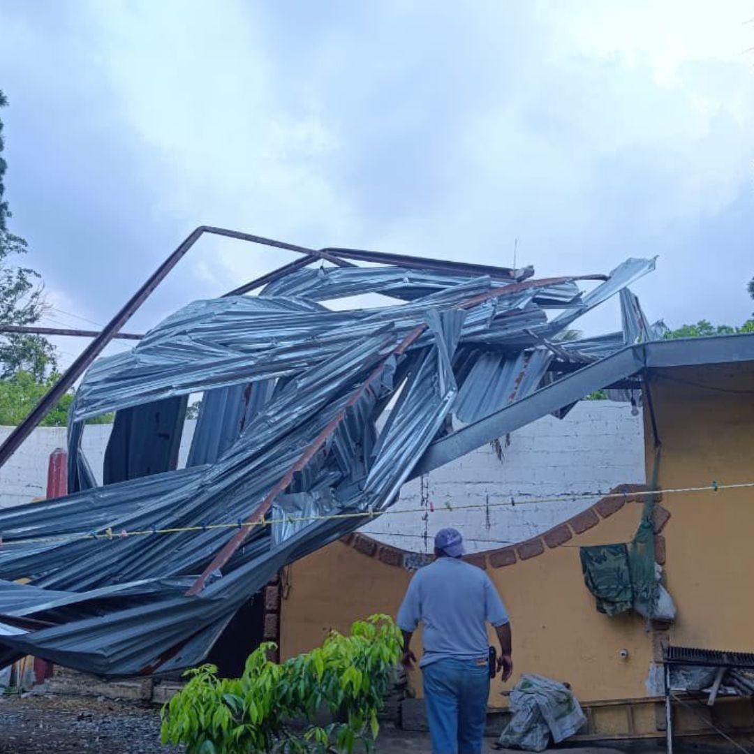 Afectaciones por Lluvia en 20 Viviendas de El Tepetate Xicotepec Puebla