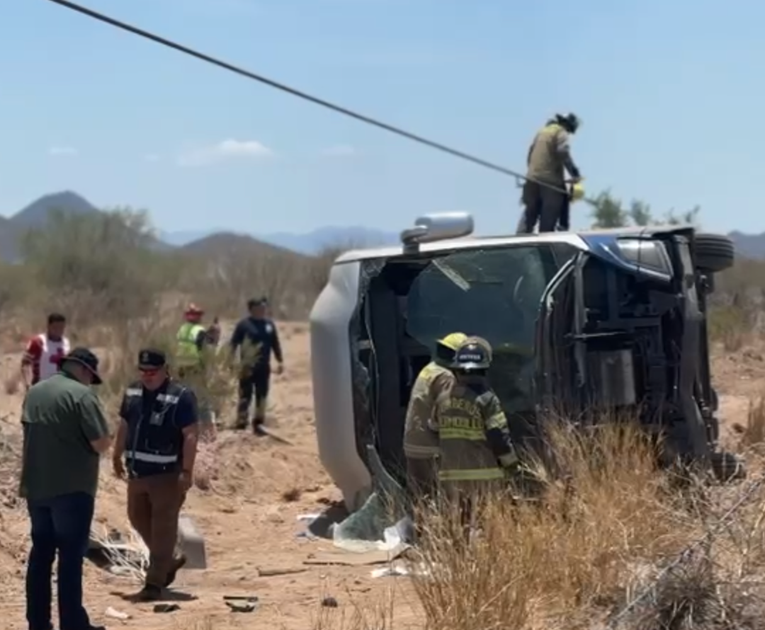 Vuelca Camión en la Carretera Hermosillo- Guaymas