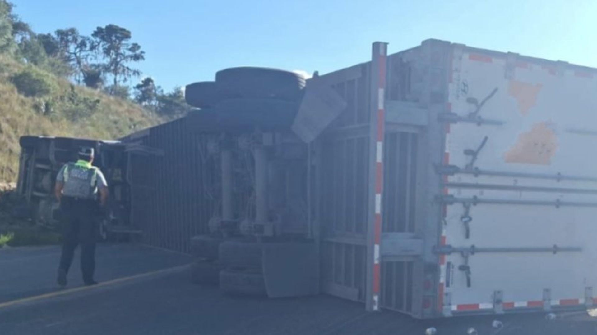 Accidente Volcadura Tráiler Cierre Circulación Carretera Amozoc Perote Puebla