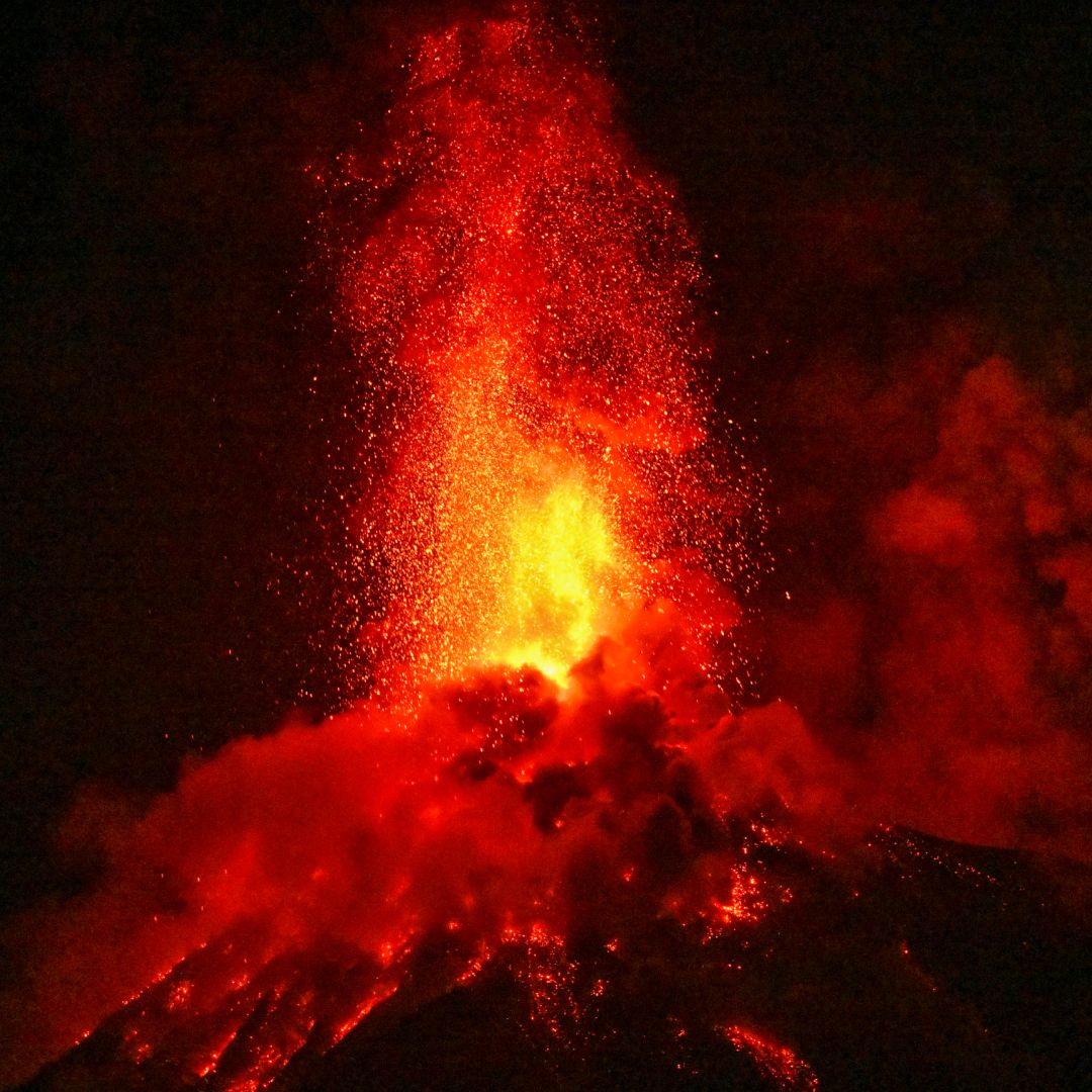 El Volcán de Fuego, en Guatemala, entró en erupción