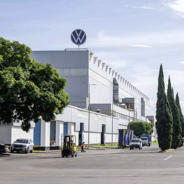 Sindicato anuncia posible huelga contra Volkswagen de México
