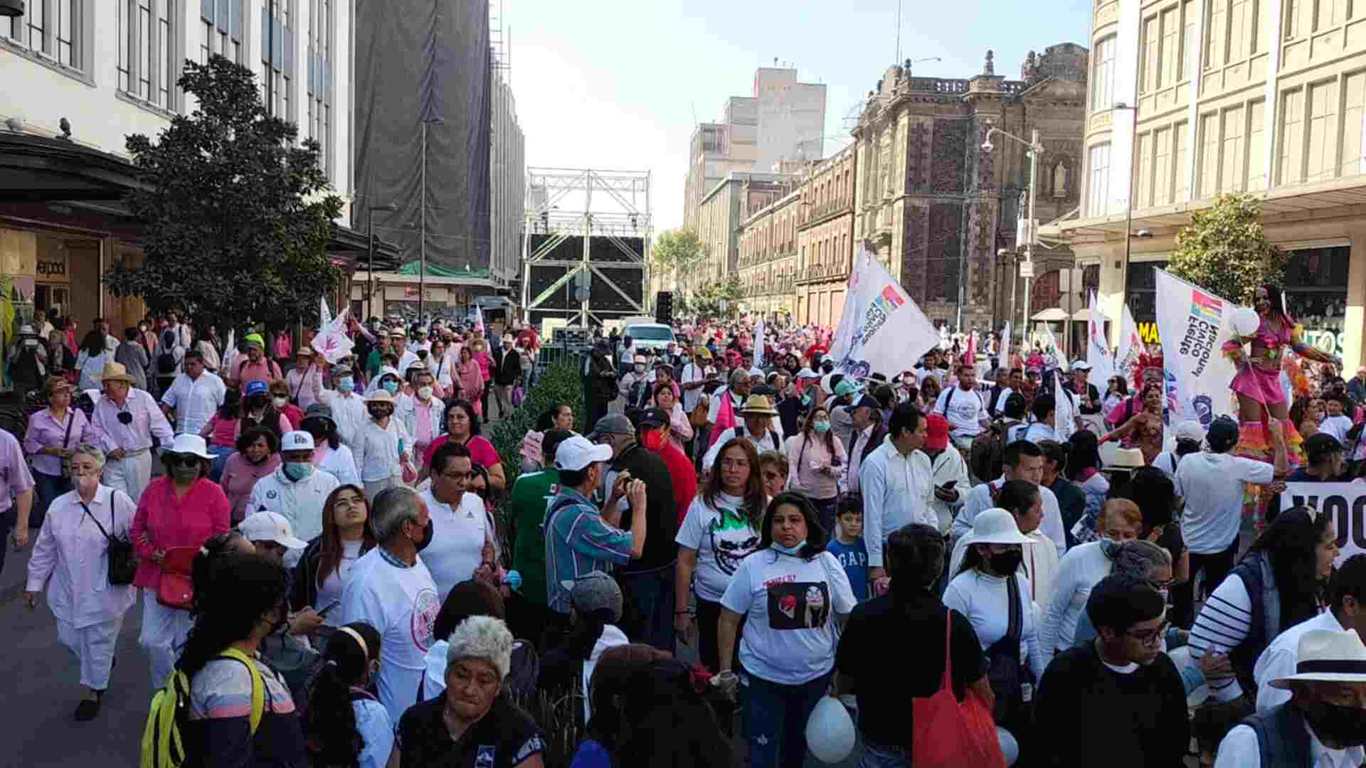 Marcha Del INE: Fotos Y Videos De La Concentración 'Mi Voto No Se Toca ...