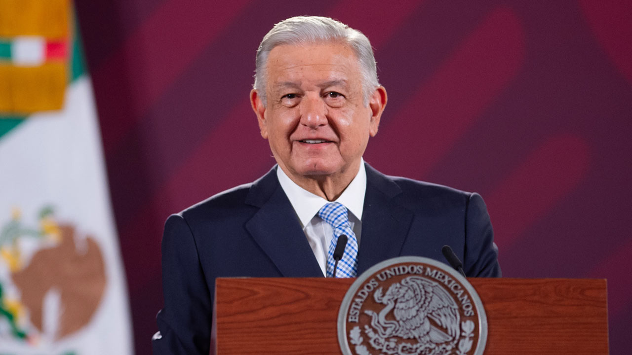 AMLO Acusa Invasión De La SCJN Al Poder Legislativo Si Desechan Su Plan ...