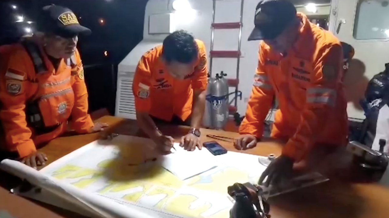 Naufragio De Barco En Indonesia Deja 15 Muertos N