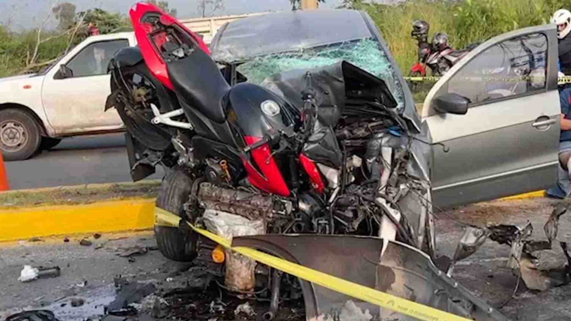 6 Lesionados Y 1 Muerto Deja Mortal Carambola En Tlajomulco N 3689