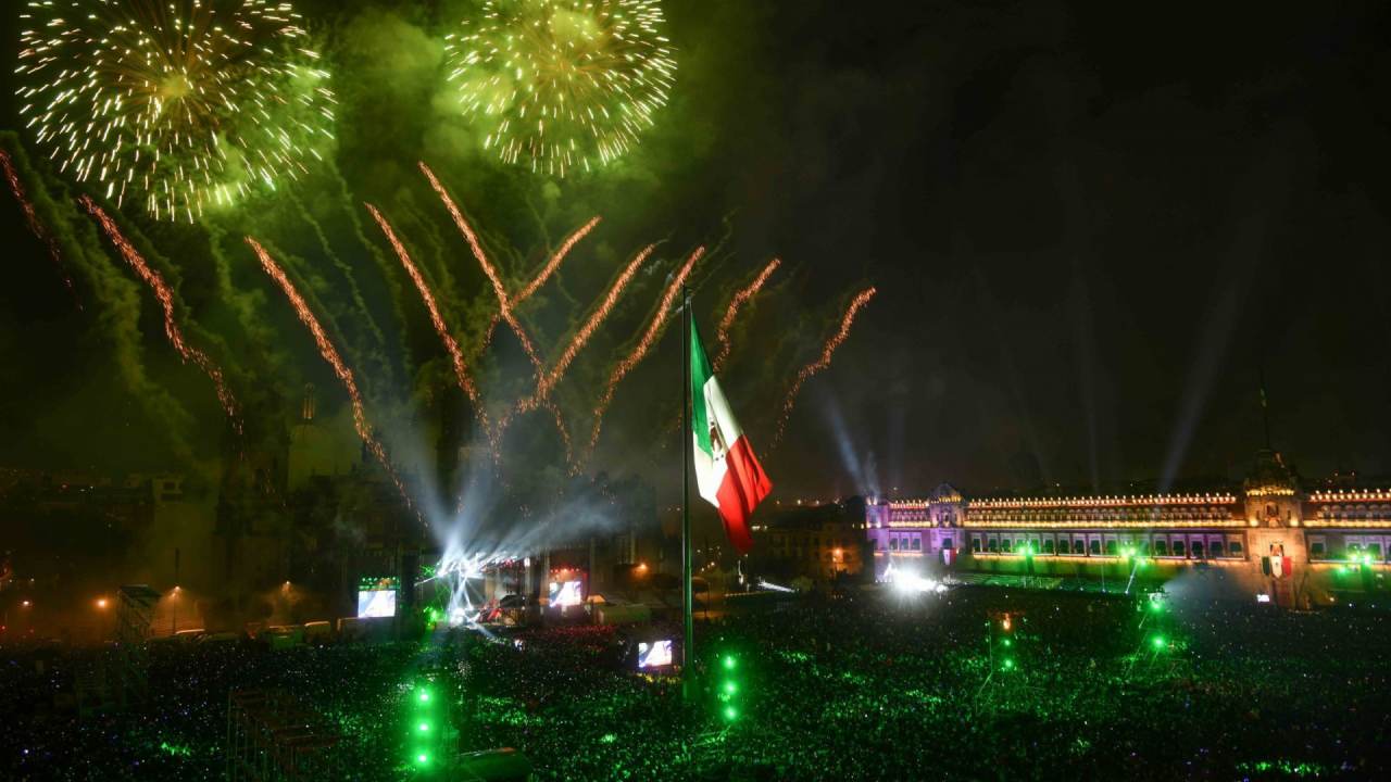 Galería Así se Vivió el Grito de Independencia en el Zócalo de la